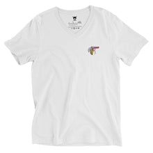 Cargar imagen en el visor de la galería, T-shirt V-Neck / Embroidery ( Banana Gun )